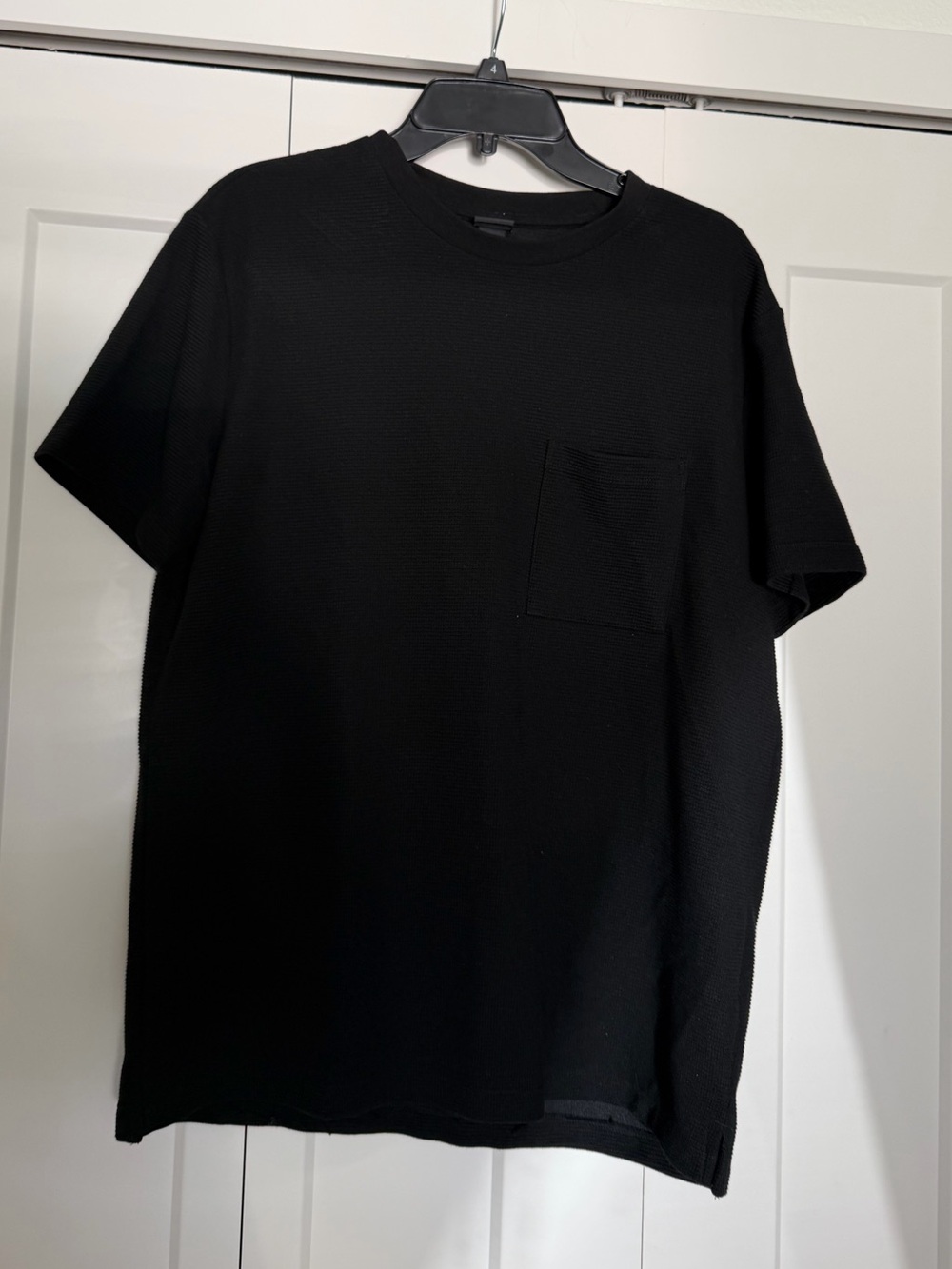 H&M Black Short Sleeve Crewneck T-Shirt with Chest Pocket